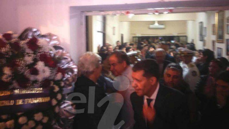 Riojanos despiden al diputado Héctor Olivares