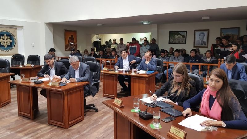 Concejales aprobaron el aporte solidario del SOEM