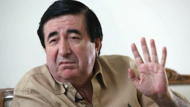 En medio de la embestida radical, se fue Durán Barba