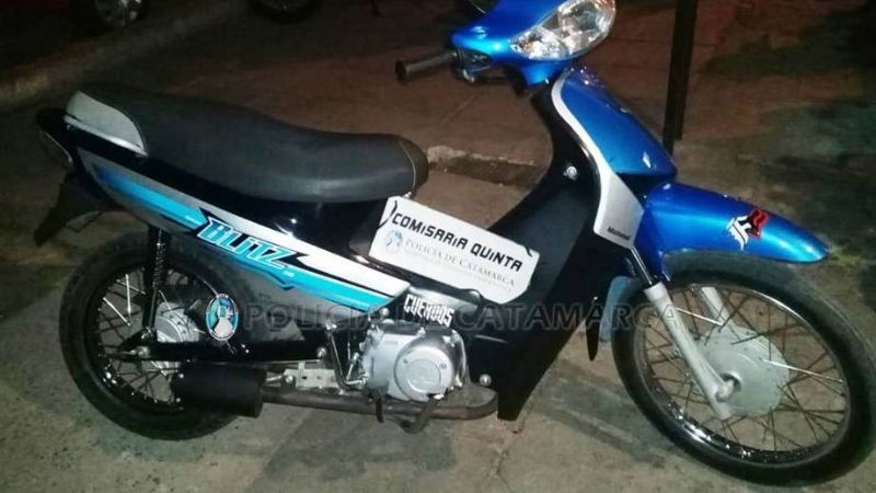 Arrestan a dos jóvenes con 27 envoltorios con marihuana