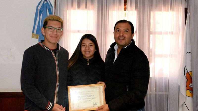 Reconocen a deportistas santamarianos por sus logros