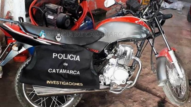 Aprehenden a un ladrón reincidente y encuentran una moto robada en un taller