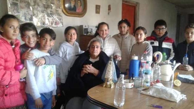 Visita a los enfermos que le piden por su salud a la Virgen