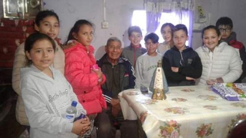 Visita a los enfermos que le piden por su salud a la Virgen