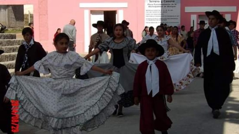 Celebraron 18 años de la Autonomía de Mutquín