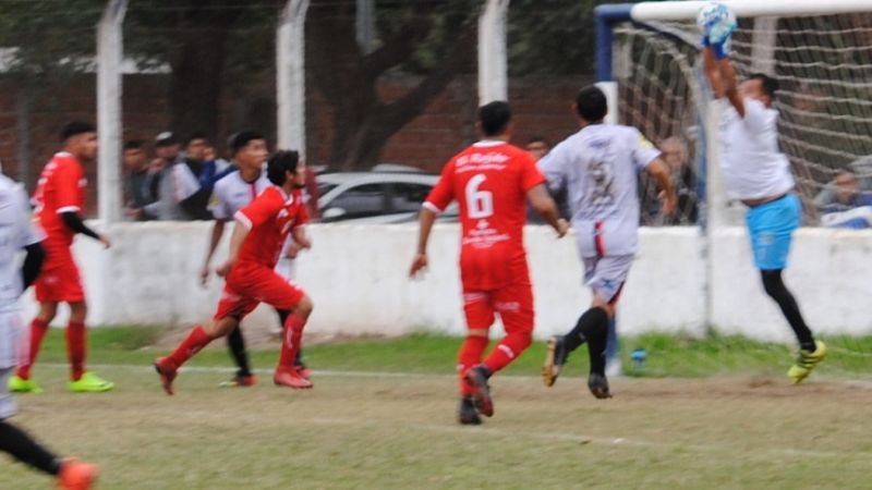 Defensores de Esquiú, anticipado campeón en Las Chacras