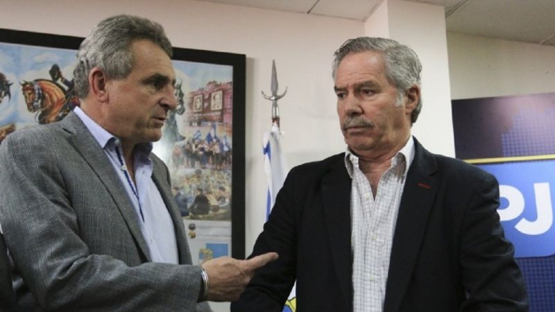 Rossi y Solá bajaron sus precandidaturas presidenciales