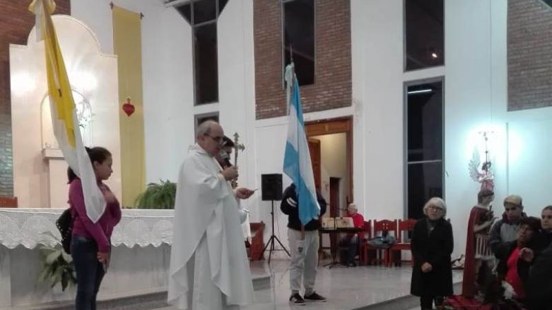 Procesión de San Expedito en el sur de Capital