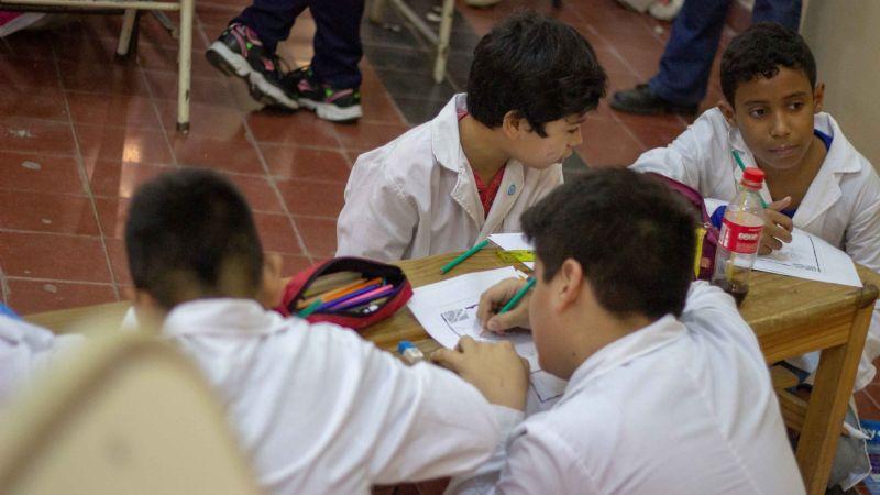 Recorrido por la historia y la ficción en la Biblioteca Julio Herrera