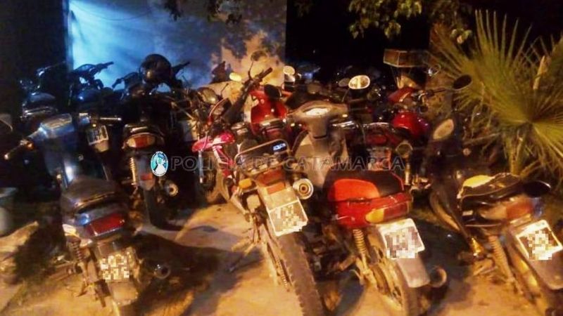 Resguardan a dos niñas que viajaban con un hombre y secuestran 196 vehículos