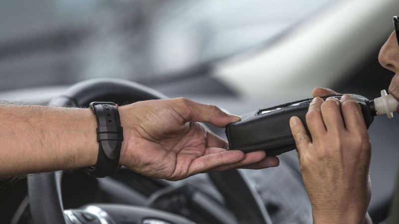 Hombre alcoholizado protagonizó un choque