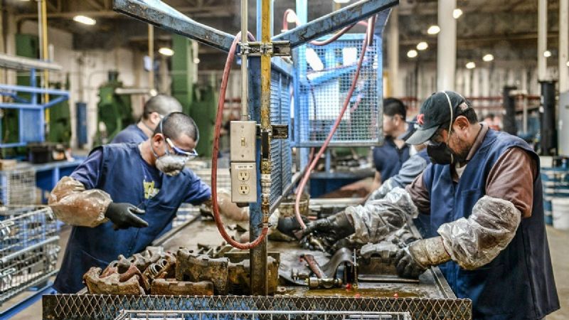Se destruyeron 137 mil empleos industriales en los últimos tres años