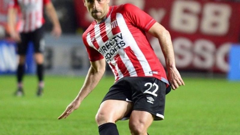 Estudiantes (LP) frente a Sarmiento de Chaco