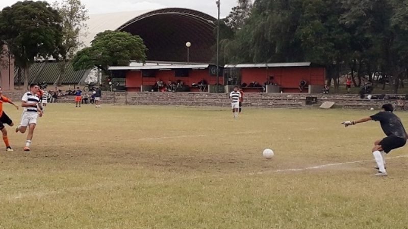 Elegidos pateó “el tablero” y dejó a La Pacha en la cima