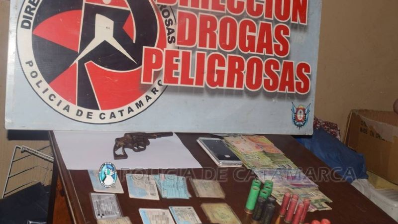 Detienen a un joven que era buscado por integrar una banda narco