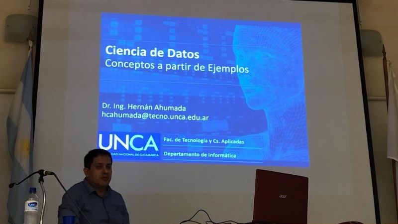 Docente de la UNCA dicta conferencia por Youtube