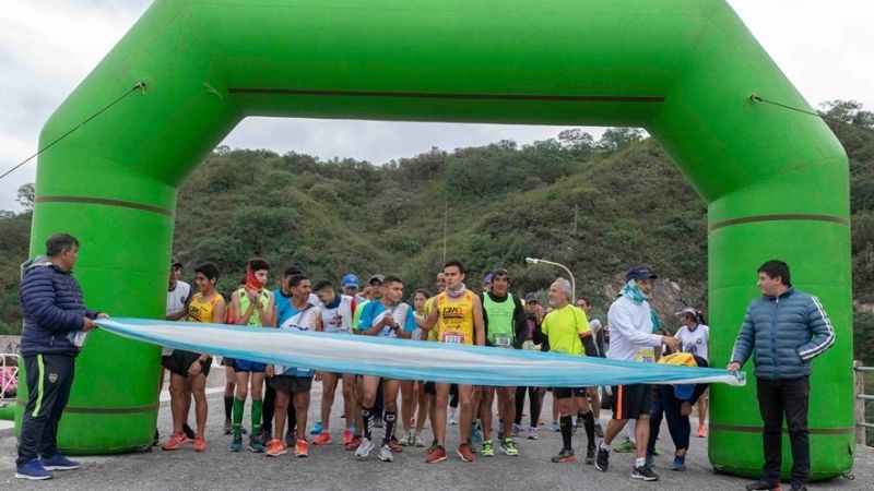Javier González y Paola Maza ganaron “Fortaleza Corre II”