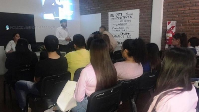 Charlas para prevenir el uso indebido de drogas