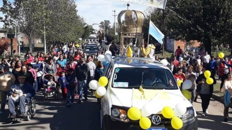 Homenaje y oración por la Patria a los pies de la Virgen en tierras tucumanas