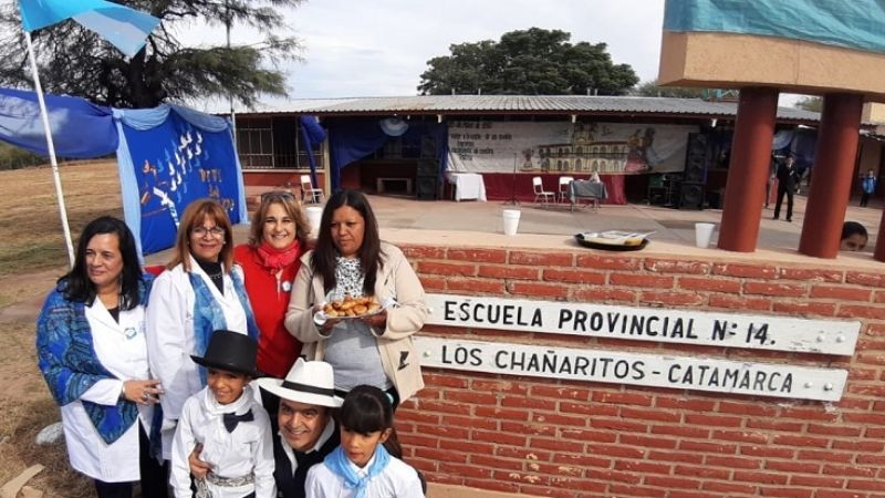 Yamila Cafrune vivió su “25” en la escuela de Chañaritos