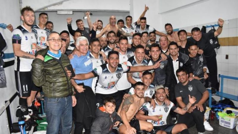 El "Ferro" eliminó a Almagro y va la final por otro ascenso