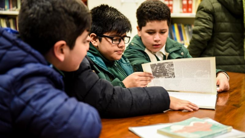El Senado recibió a los alumnos del Colegio Montessori