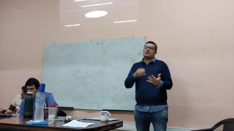 Amplia convocatoria al encuentro de Estética, Filosofía y series de TV