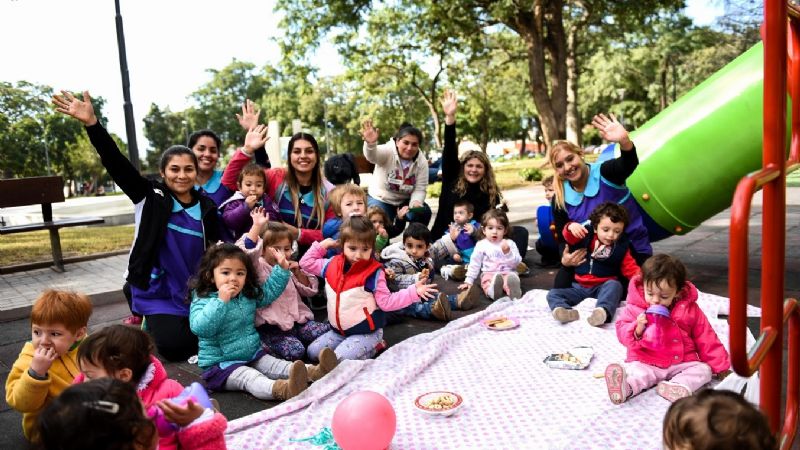 Juegos, títeres y mucha alegría en la semana de los jardines