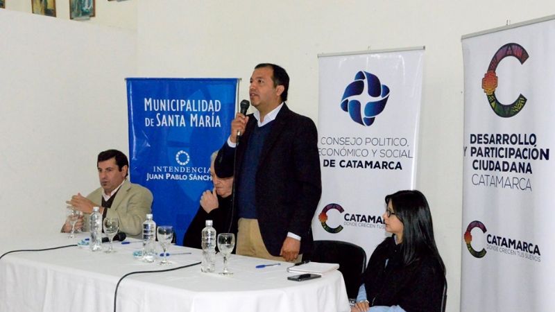 Imponente convocatoria en la primera asamblea del COPES en Santa María
