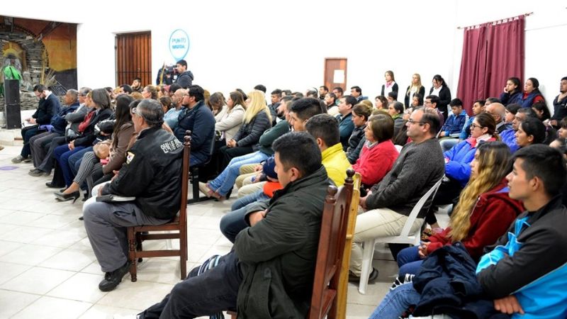 Imponente convocatoria en la primera asamblea del COPES en Santa María