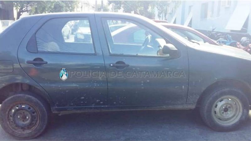 Conducían un auto robado a contramano en pleno centro
