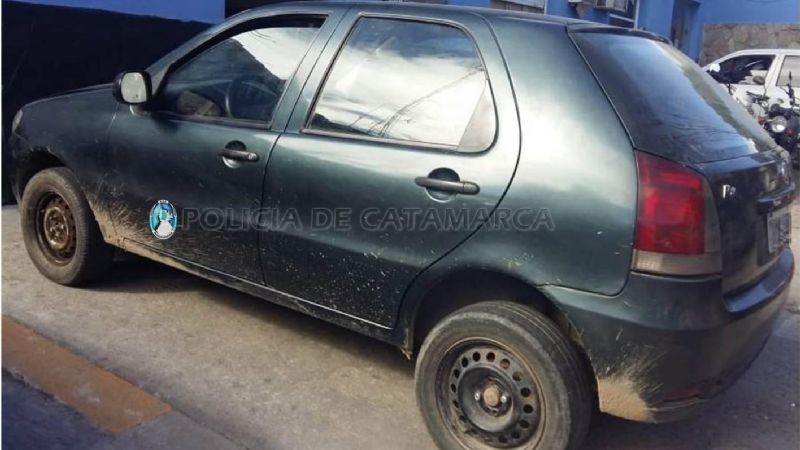 Conducían un auto robado a contramano en pleno centro