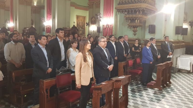 La gobernadora e intendentes rindieron homenaje a la Virgen del Valle