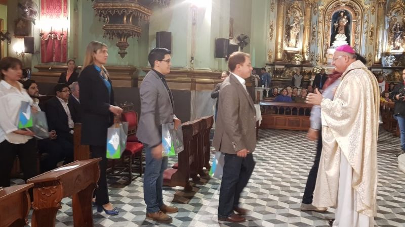 La gobernadora e intendentes rindieron homenaje a la Virgen del Valle