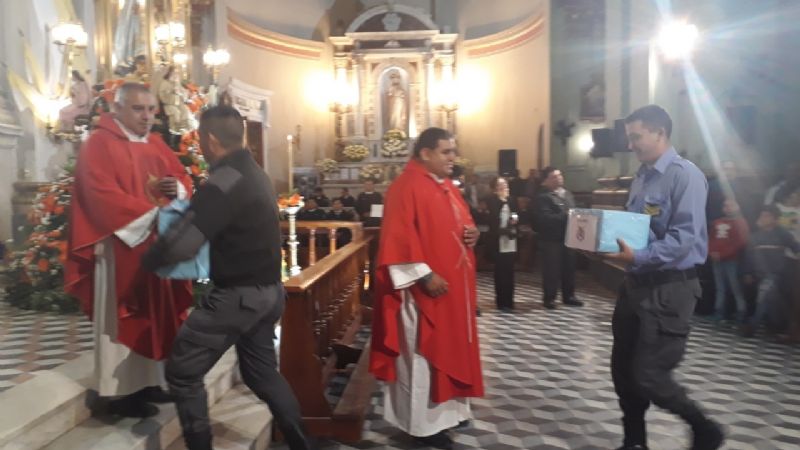 Miembros de las fuerzas de Seguridad tributaron honores a la Madre del Valle