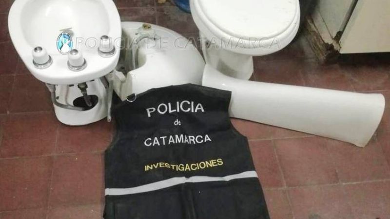 Recuperan puertas robadas y un juego de baño