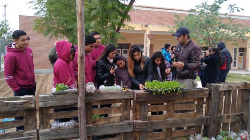 Proyecto Huerta Invernadero en la Escuela Secundaria N°79