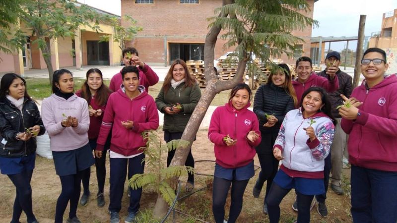 Proyecto Huerta Invernadero en la Escuela Secundaria N°79