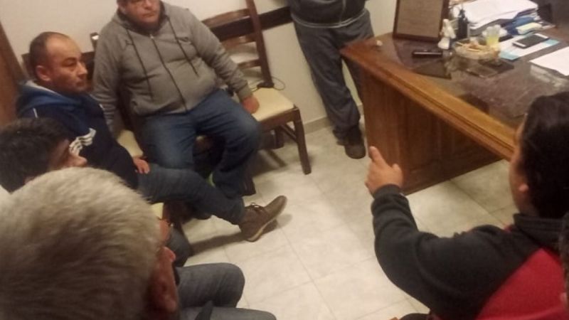 Taxistas apoyan a la UTA y denuncian “trabajo desleal” de colegas
