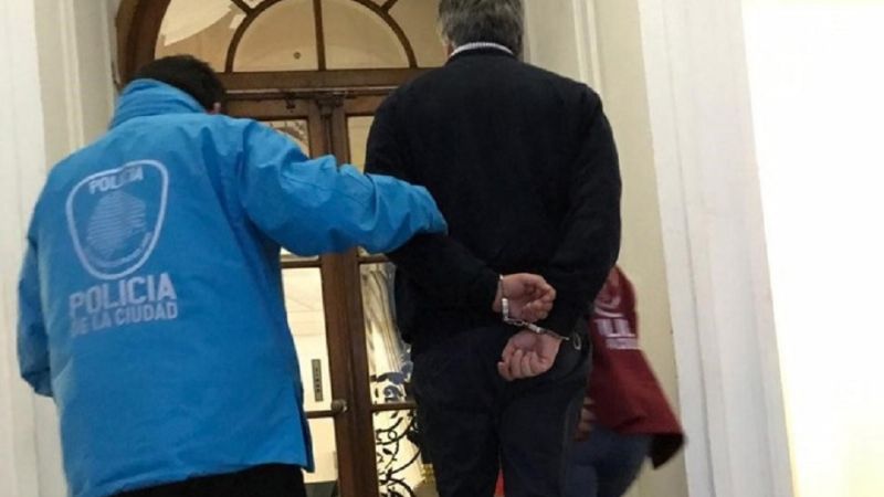 El pediatra del Garrahan dijo que tomó las fotos "con fines médicos"