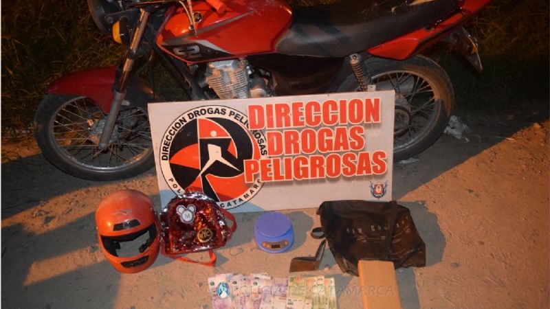 Detienen a un dealer y secuestran más de un kilo de marihuana