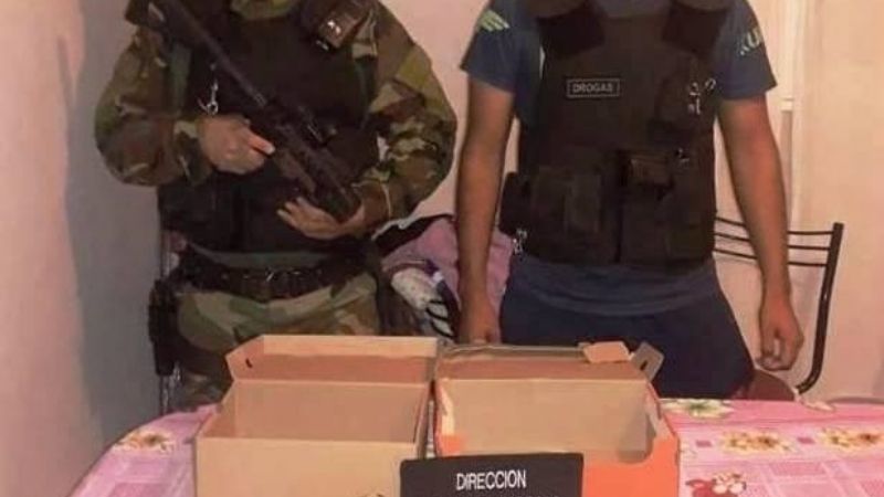 Detienen a un dealer y secuestran más de un kilo de marihuana