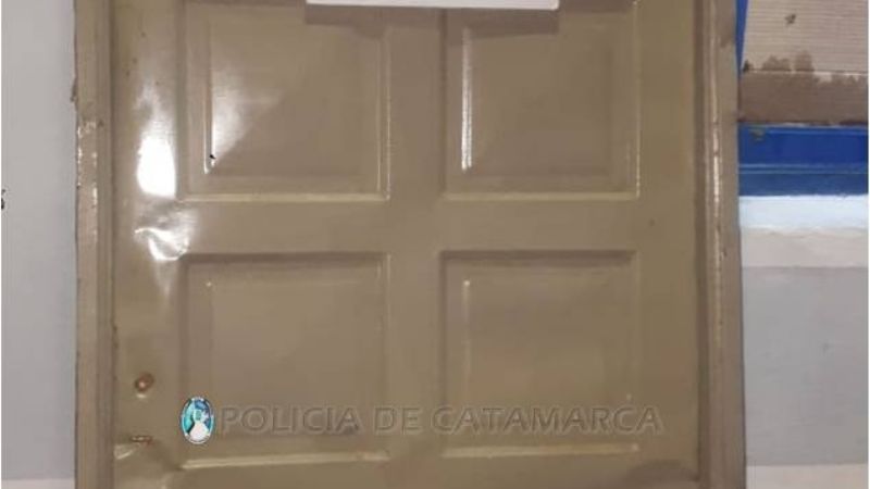 Secuestran una puerta abandonada