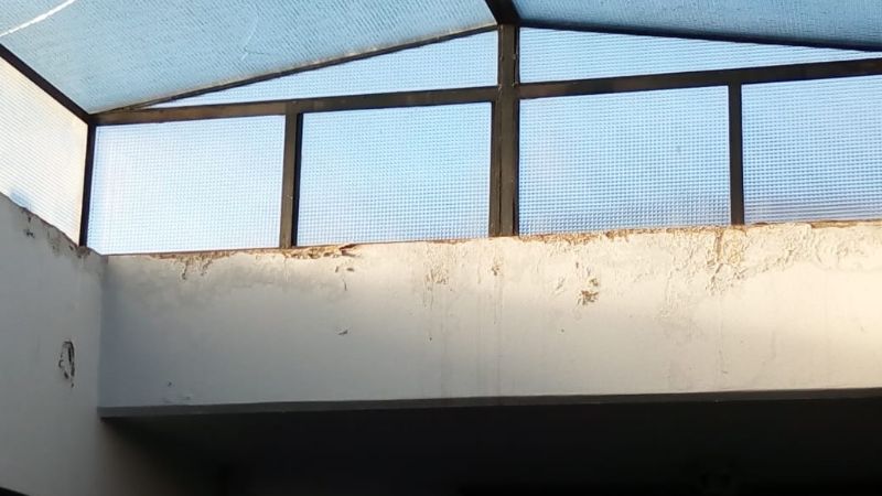 Deplorable estado del edificio de las Fiscalías