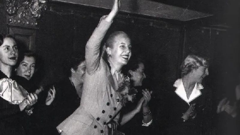 Homenaje de la “Azul y Blanca” a Evita, en los 100 años de su natalicio