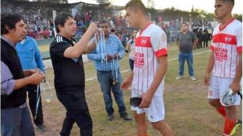 Felicitaron a los jugadores de Juventud Unida de Tinogasta