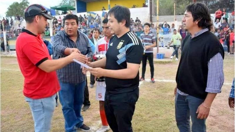 Felicitaron a los jugadores de Juventud Unida de Tinogasta