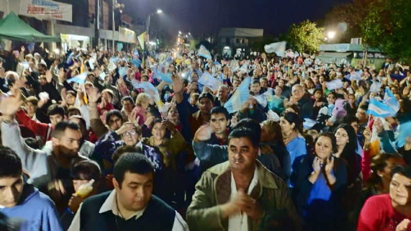 Multitudinario y emotivo recibimiento a la Virgen del Valle en Tucumán