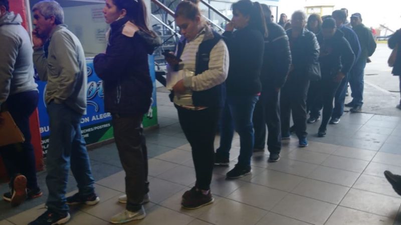 Multitudinario y emotivo recibimiento a la Virgen del Valle en Tucumán