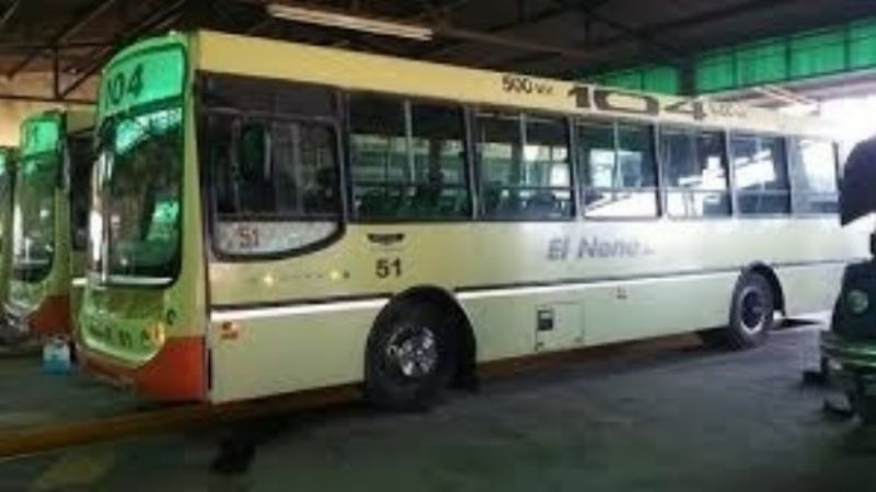 Choferes esperan destrabar el conflicto para levantar el paro